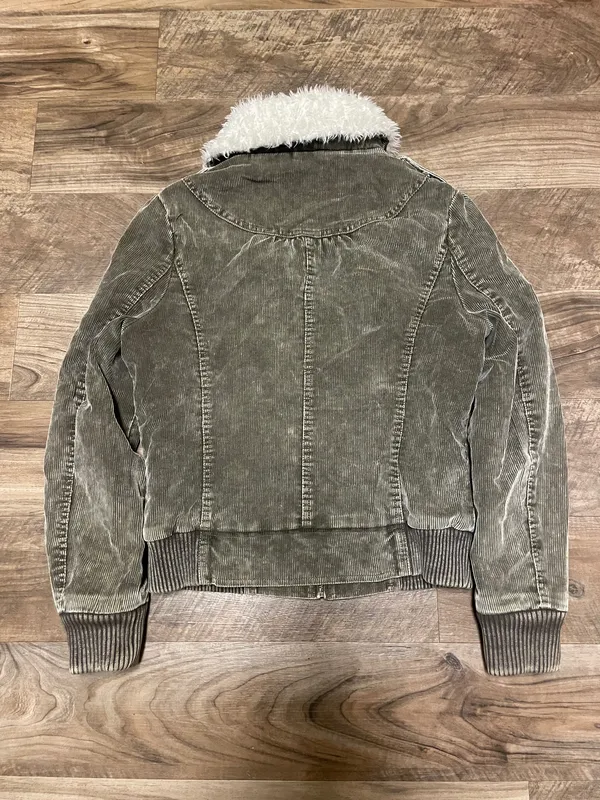 BNCI Olive Green Sherpa Collar Women's Corduroy Jacket Size Medium - Image 9