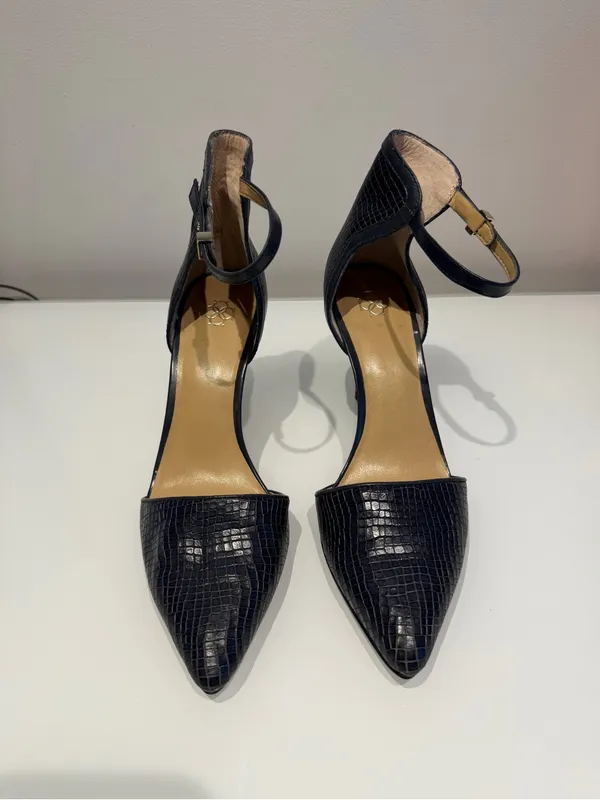 Ann Taylor Dark Navy Heels Size 8 - Image 2