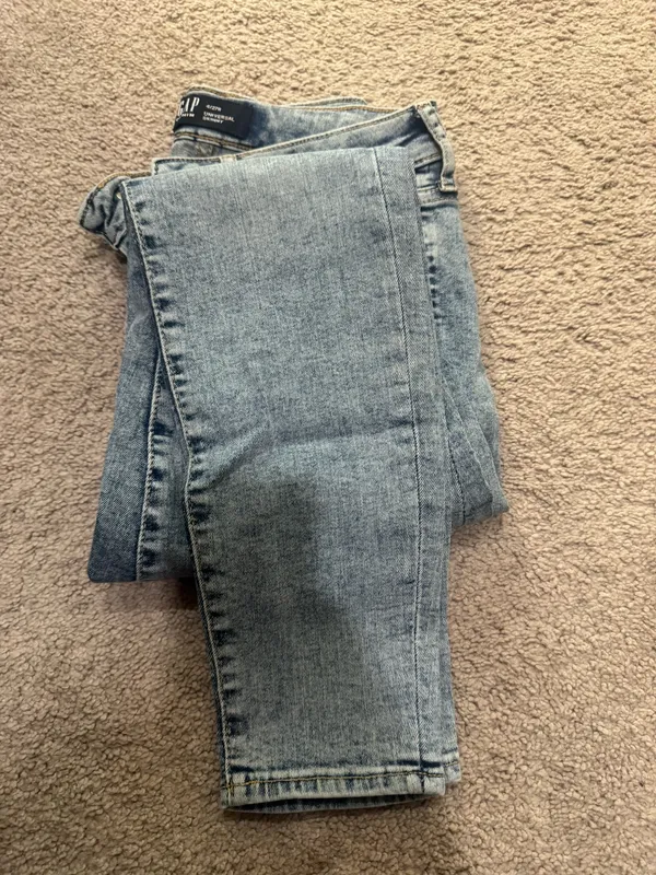 Gap Skinny Jeans - Image 2
