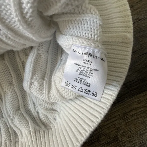 Brandy Melville White Cable-Knit Crewneck Sweater One Size - Image 3