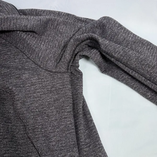 Lululemon Size-12 Womens Runderful Black Heather 1/2 Zip Pullover‎ Sweater - Image 6