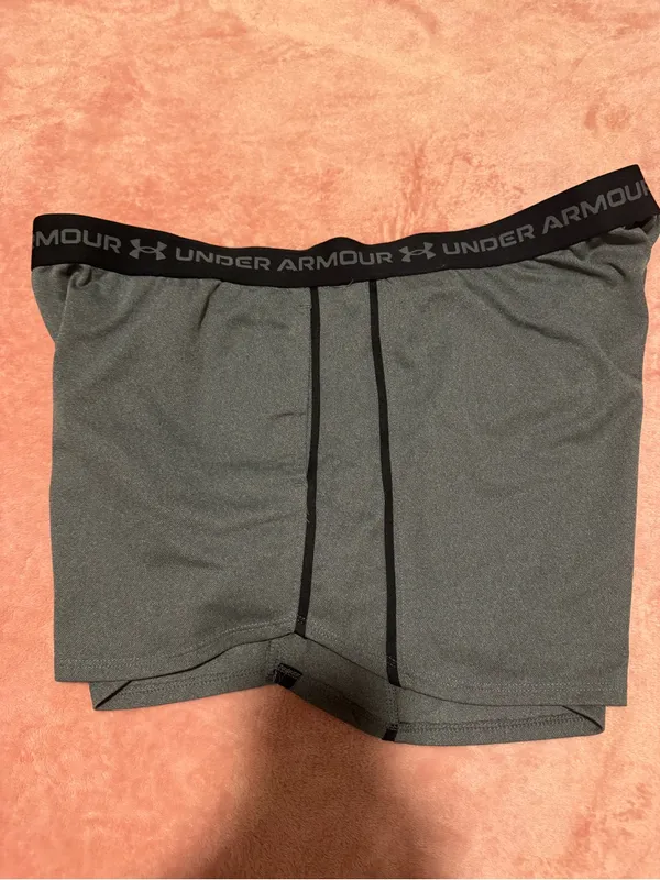 Under armour shorts - Image 5