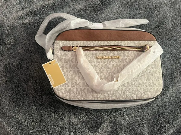 Michael Kors Purse - Image 3