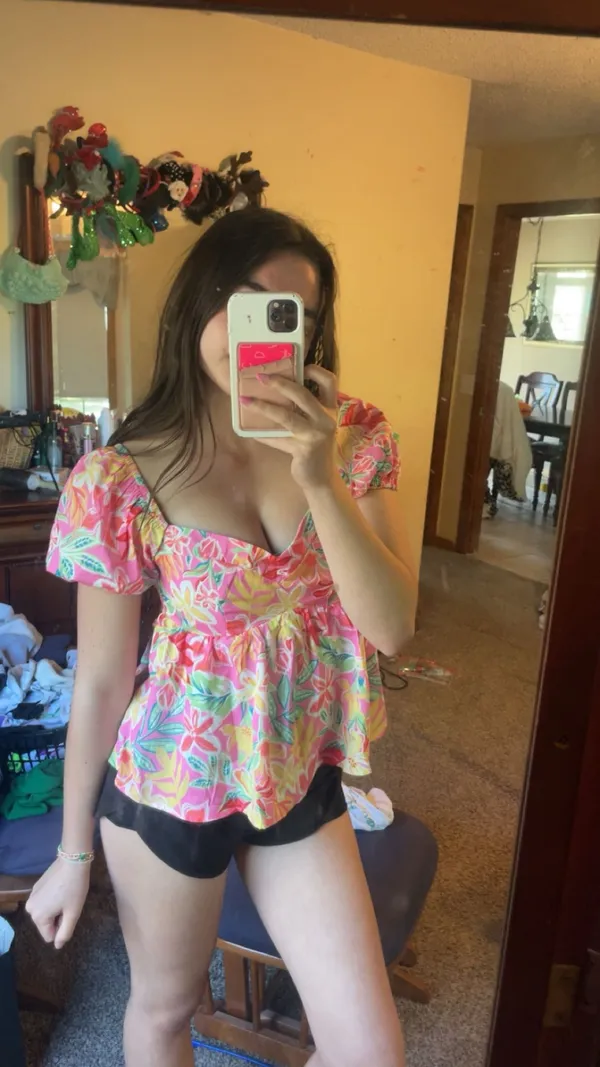 cute summer top size S $10 Multiple - Image 2