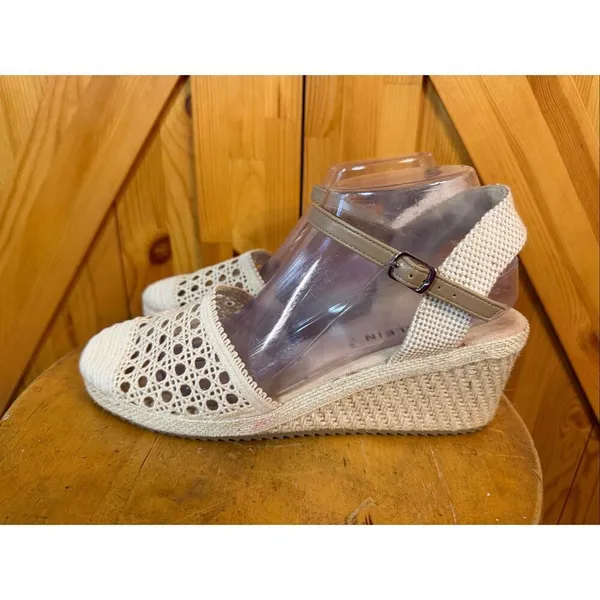 Anne Klein Women's Zida Woven Espadrille Wedges size 9.5M - Image 3