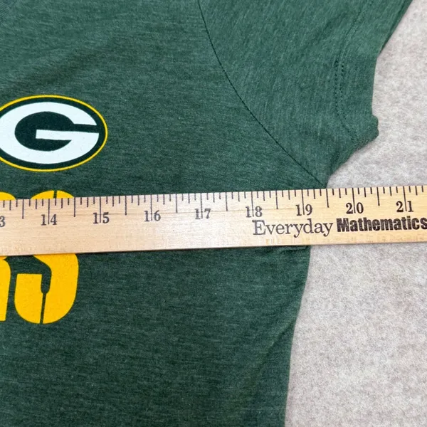 NFL Team Apparel Green Bay Packers Womens V-Neck T-Shirt Green‎ Large Football - Image 6