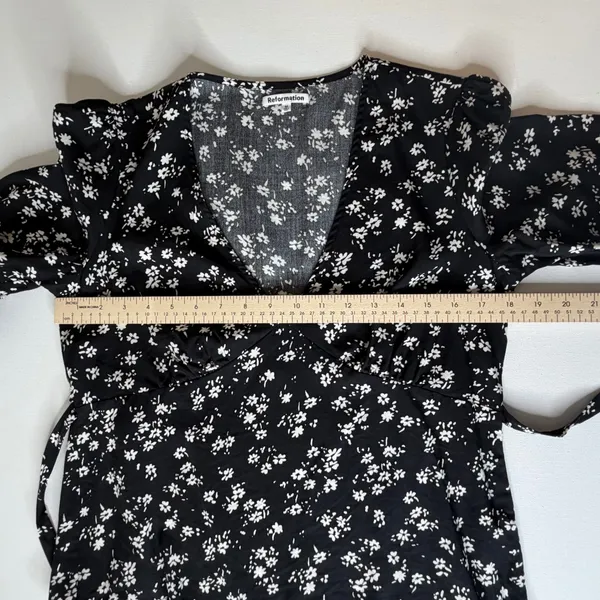 Reformation Black Floral Tie Back Babydoll Blouse Medium Lightweight‎ Feminine - Image 9