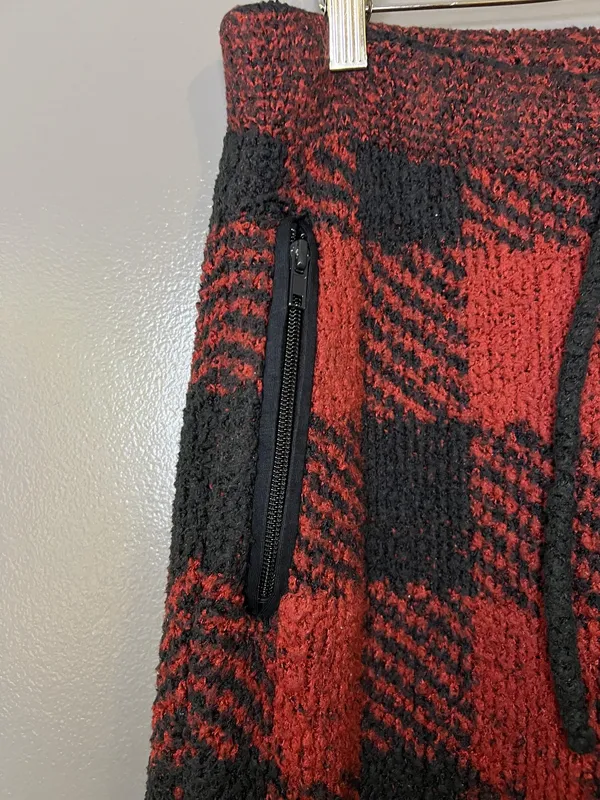 Skims Pants Womens L/XL Red Black Plaid Fuzzy Knit Jogger Lounge Zip Pockets - Image 4