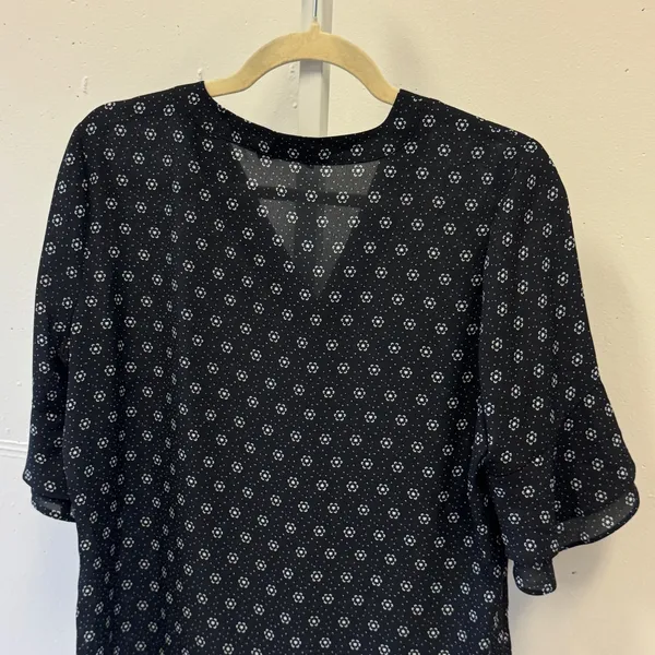 Adrianna Papell Navy Blue Floral Tiered Bell Sleeve V-Neck Blouse Top Small - Image 5