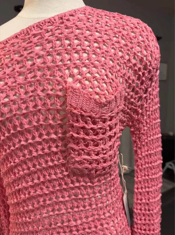Boutique Pink knit Off the shoulder sweater - Image 4