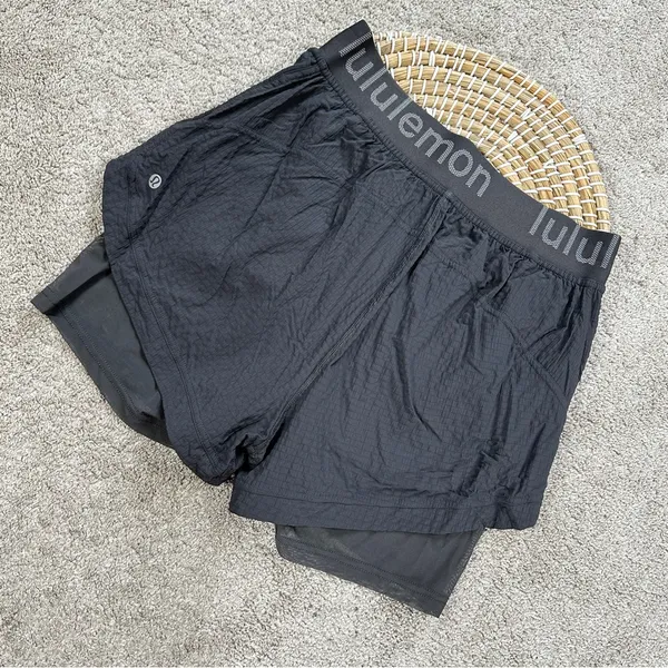 Lululemon Women’s Logo Waistband High-Rise Training Short 3” in Graphite Grey 8 - Image 8