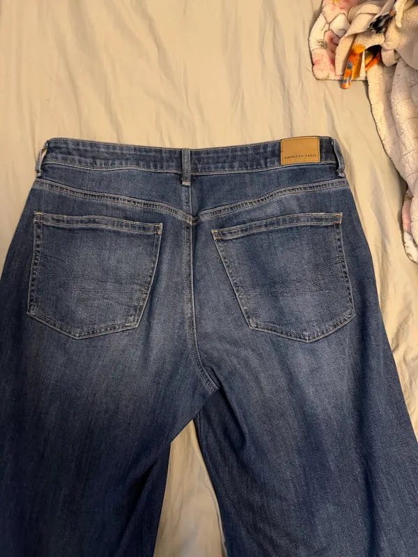 American Eagle Jeans - Image 5