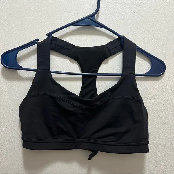Lululemon Run Hook Me Up Bra
Black size‎ 8 - Image 5