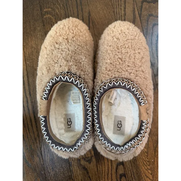 UGG Tazz Maxi Curly Chestnut Fur Slippers Womens Size 6 SOLD OUT - Image 6