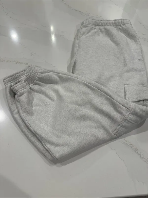 Aritzia TNA Sweatfleece Cozy Fleece‎ Mega Fit Cargo Pants Black Women’s XL - Image 3