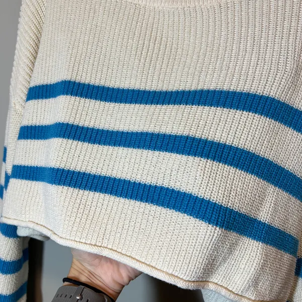 Zara Women's Medium Striped Cropped Knit Sweater Blue Cream Long Sleeve Boxy Fit - Image 3