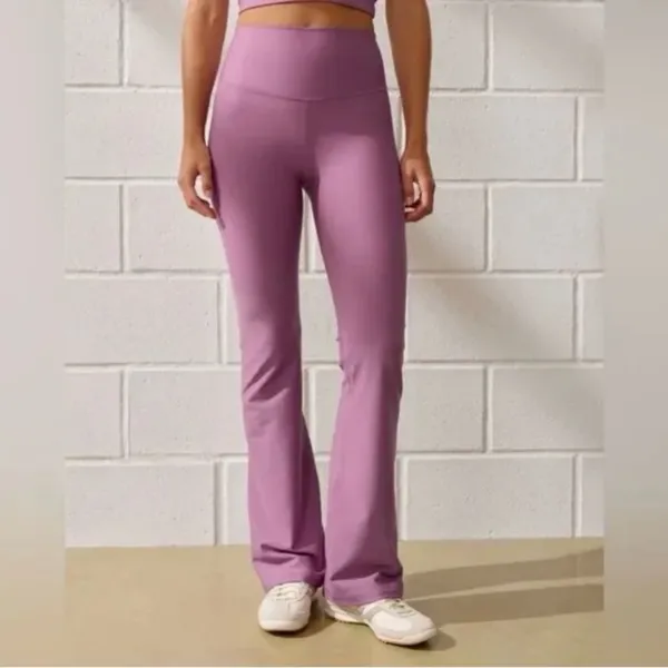 Abercrombie YPB flare leggings - Image 3