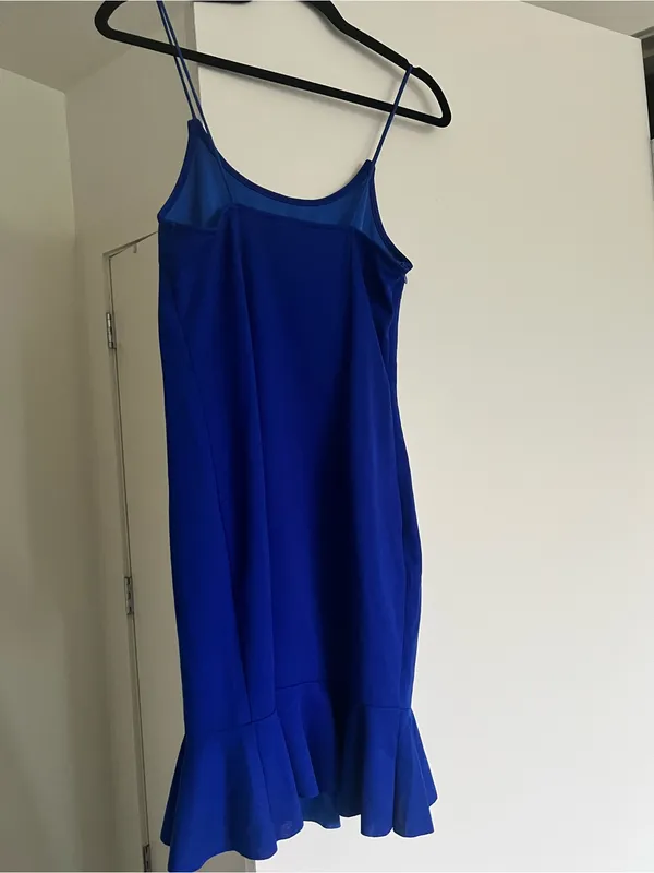 Elegant Royal Blue Slip Dress with Fluted Hem - Image 3
