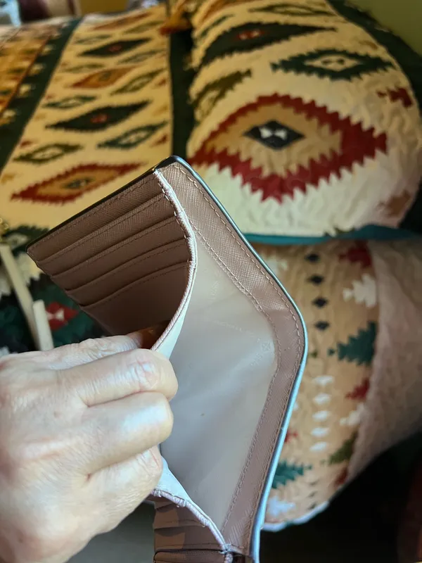 Michael Kors Wallet Leather - Image 2