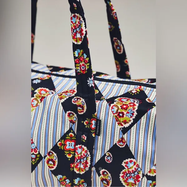 Anthropologie x Vera Bradley Original Duffle Bag - Image 3