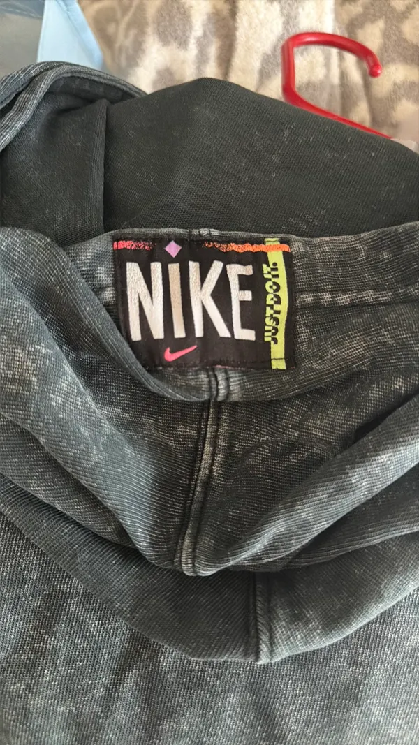 Nike washed/distressed hoodie - Image 4