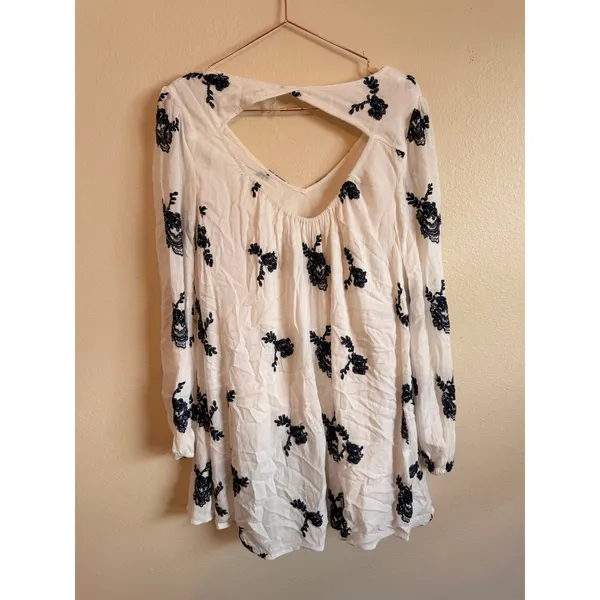 Free People Dress Women XS White Embroidered Rayon Boho Mini Back Cutout - Image 7