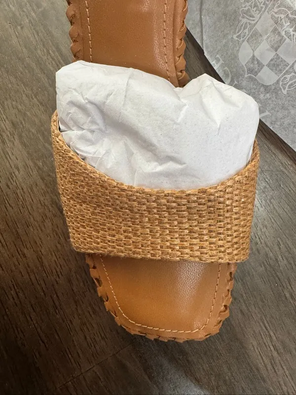 Vince Camuto Emmla Slide Sandal - Image 11