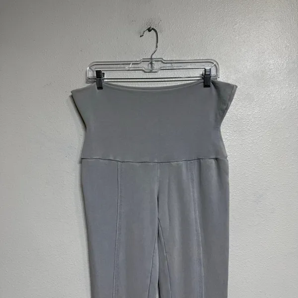 Urban Outfitters Out From Under Gray Fold Over Seamed Flare Leggings Sz M - Image 3