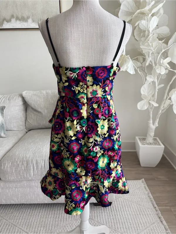 X By NBD Strapless Floral Embroidered Mini Dress in Navy, Pink And yellow Size M - Image 4