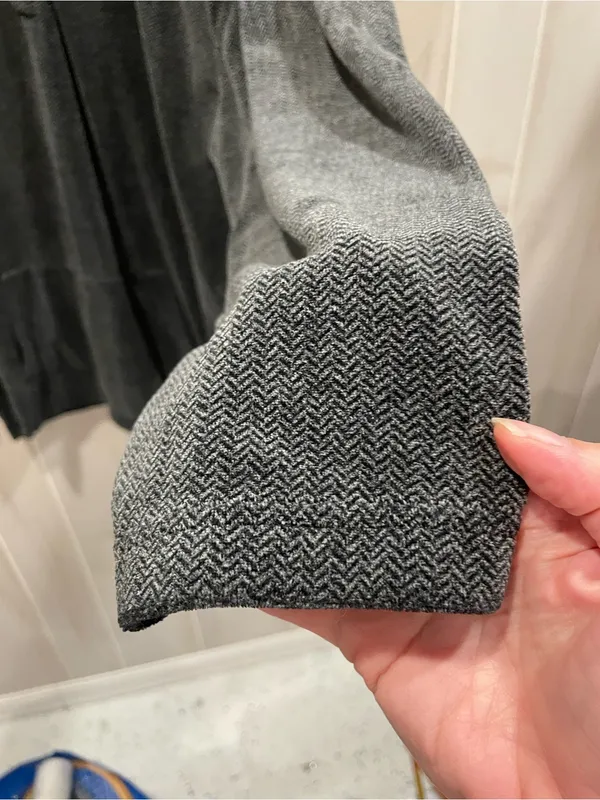 Liz Claiborne Cute charcoal gray velour soft casual herringbone hoodie sweatshirt pocket - Image 3