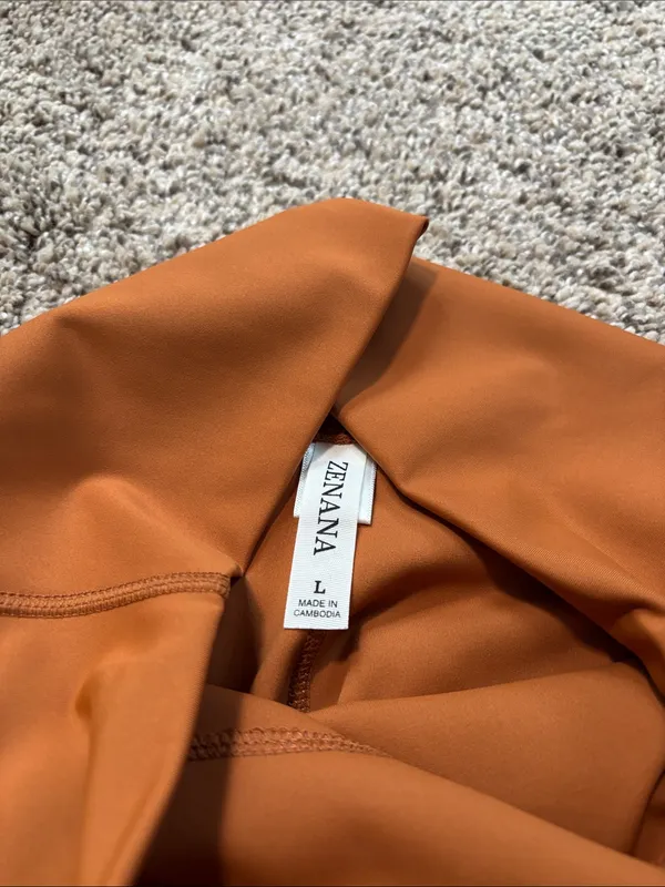 Zenana No Front Seam Leggings (25”) size Large - Image 3