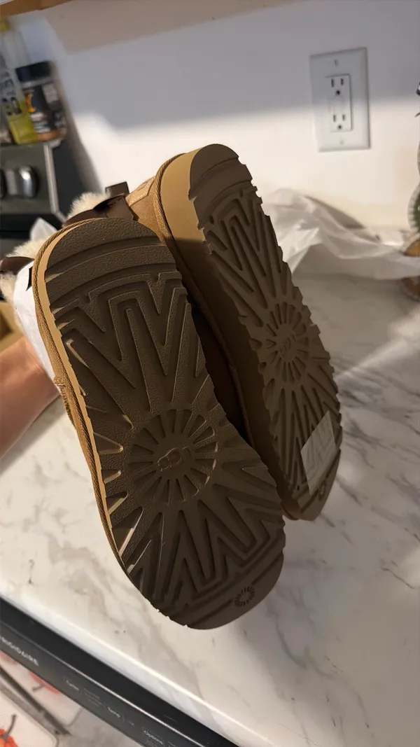 UGG Mini Bow Boots Bailey - Image 9