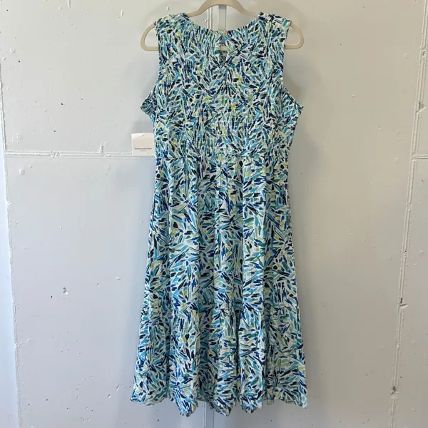 NWT Beachlunchlounge Julieta Midi Dress Blue Green Abstract Smocked Viscose M - Image 2