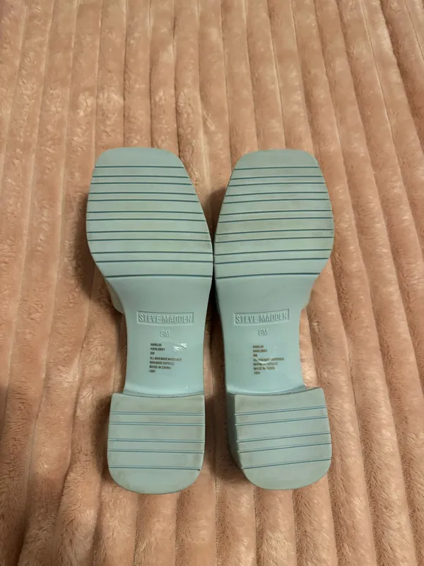 Blue Steve Madden Heels - Image 5