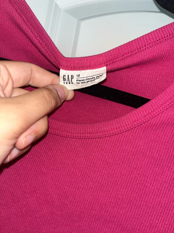 Gap Scoop Neck Top - Image 2