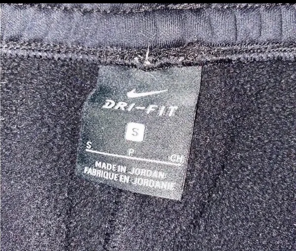 Nike sweatpants - Image 7