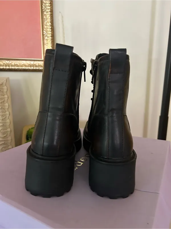 Madden‎ Girl Carra Boots Lace Up Combat Lug Sole Brown Rub Grunge NEW Size 5.5 - Image 5