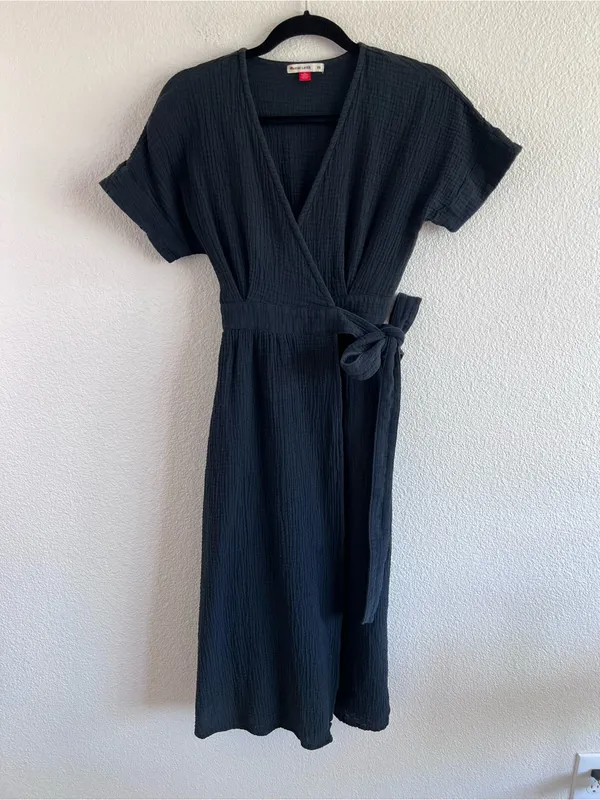 Marine Layer Women's Valencia Wrap Dress Black Midi Cotton Gauze - Image 2