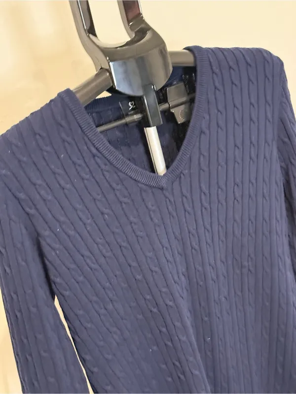 Daily Sports Navy Cable Knit Cotton Cashmere V-Neck Sweater L - Image 5