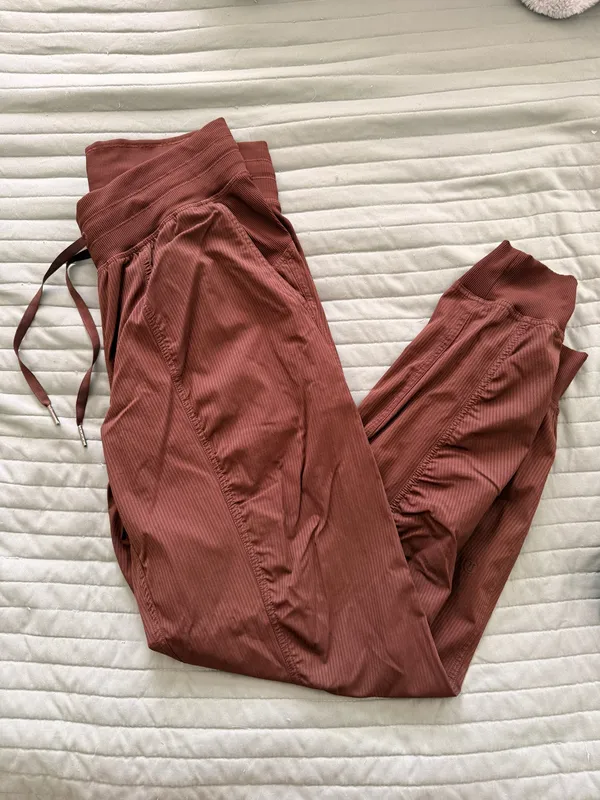 Lululemon - Image 2