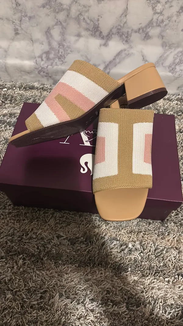 Women’s Colorblock Block Heel Slide Sandals – Size 8 - Image 3
