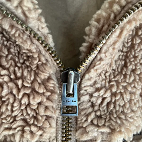 Aritzia The Teddy Sherpa Full Zip Oversized Jacket Tan Camel - Image 4