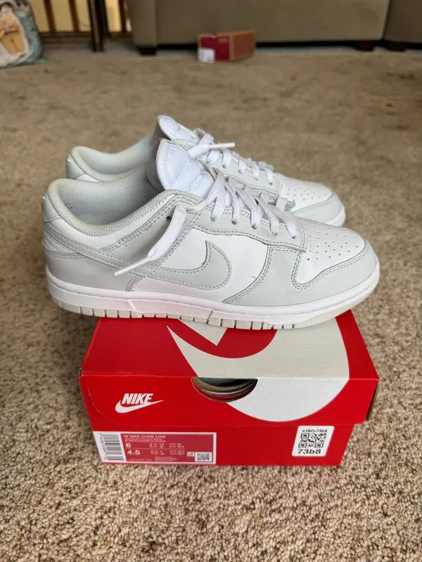 Nike Low Dunk Women’s - Image 2