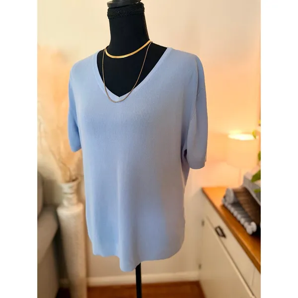 Kaydee Periwinkle light Blue V-Neck Knit Medium Soft Rayon Blend Short Sleeve - Image 2