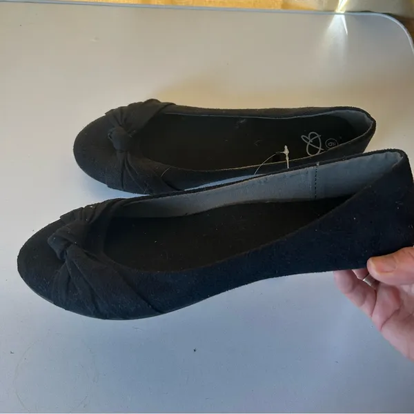 Classic Black Knot Ballet Flats - Women - Image 2