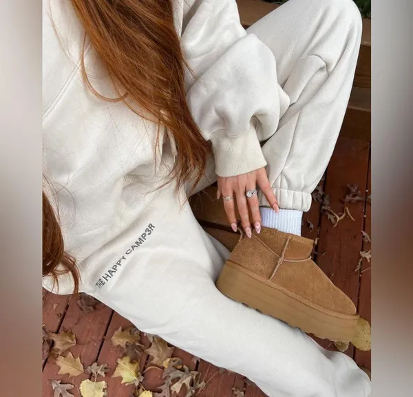 The Happy Camp3r cloud sweatpants beige embroidered soft joggers pockets fleece - Image 7