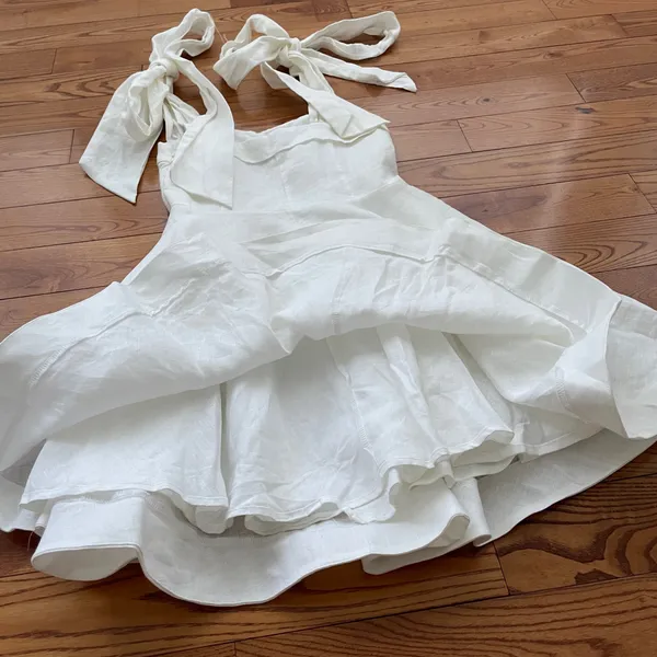 DISSH Aisle White 100% Linen Bow Square Neck Mini Dress - Image 10