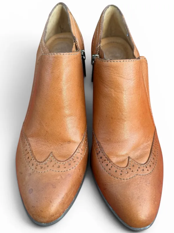 Nurture Haddie Brown Leather Shootie Booties Wingtip Heels‎ Size 7M - Image 10