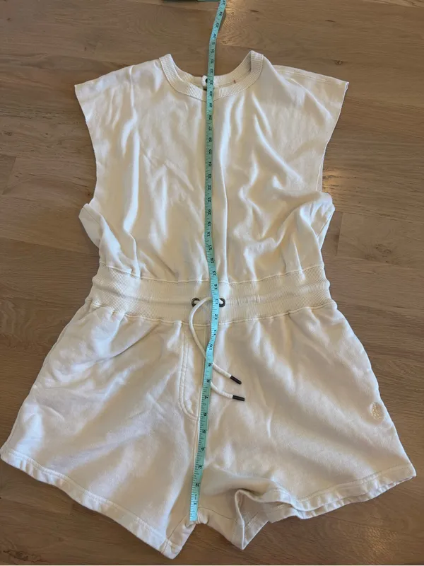 Free People Throw and Onsie Shortsie cream size medium - Image 11