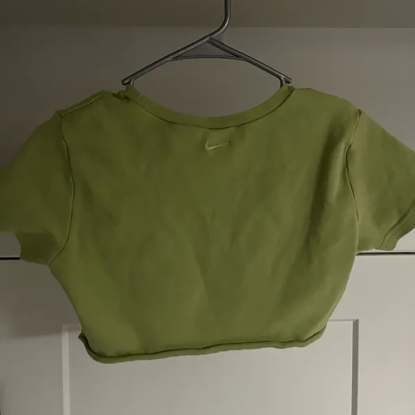 Nike shirt - Image 2